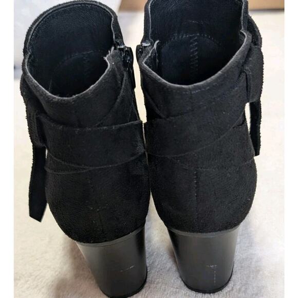 ZBY Womens Black Faux Suede Zip Ankle Boots Size 7.5 - Picture 7 of 9